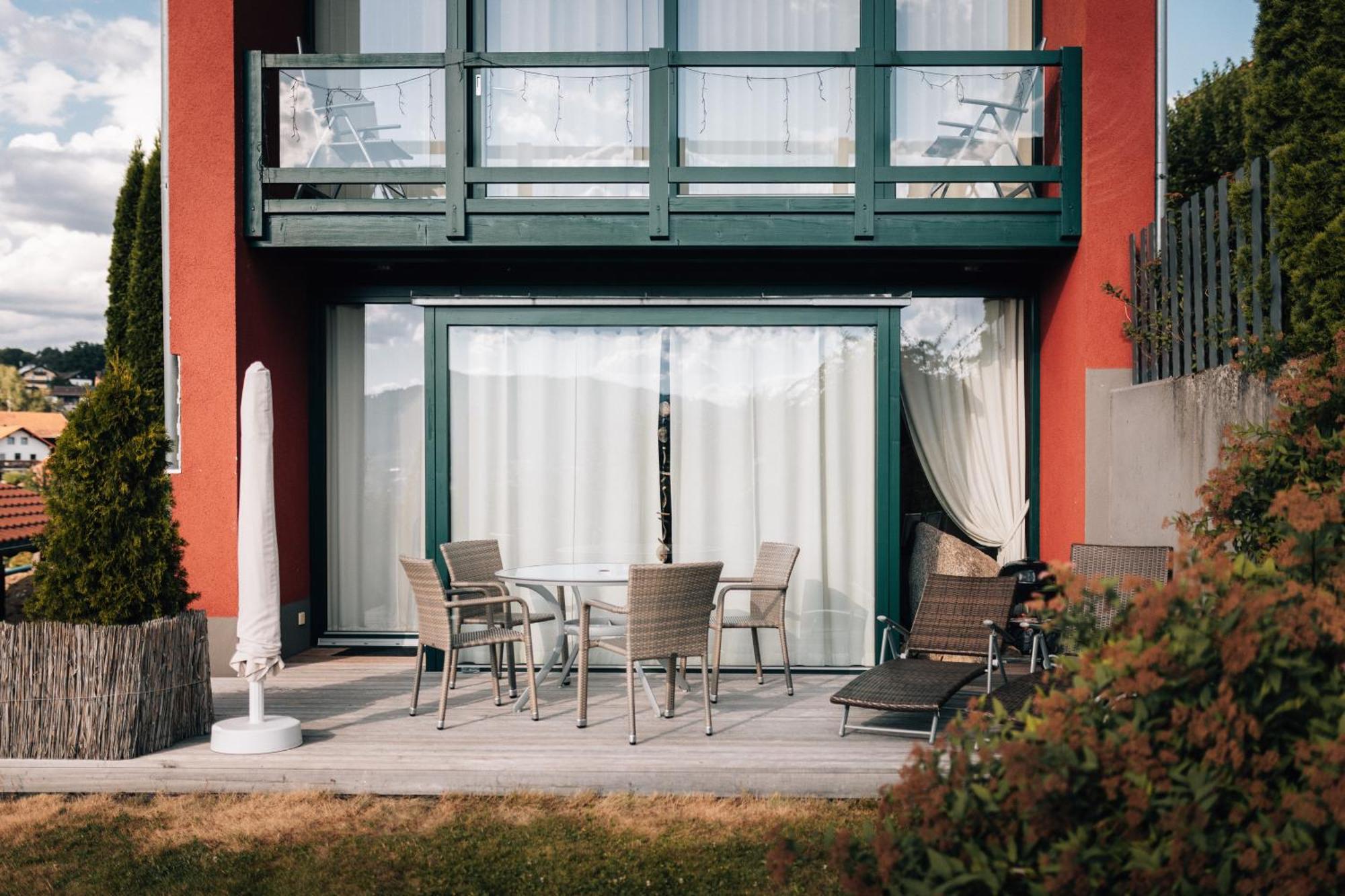 Suedlaendisches Chalet Mit Hauseigener Sauna Viechtach Ngoại thất bức ảnh